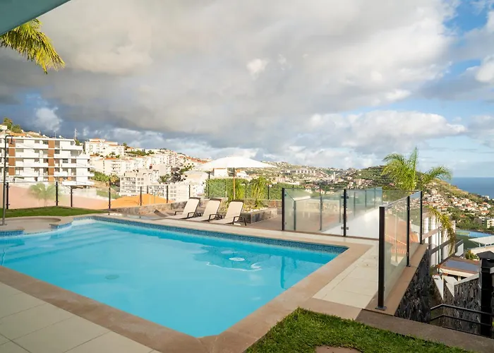 Calma Retreat - Pool & *